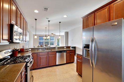 10 Heath Ln, Jackson Twp NJ 08527-4696 exterior