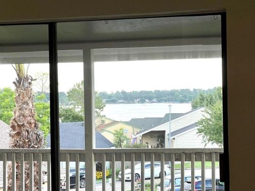 40 April Point Dr, Montgomery TX  77356-5816 exterior