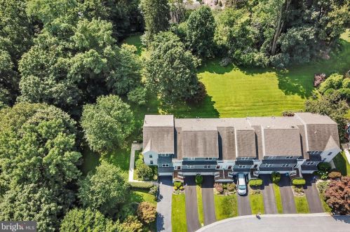 196 Moria Pl, Chester, PA 19014-1261