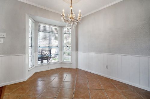 221 Normal Park Dr, Huntsville TX 77320-3438 exterior