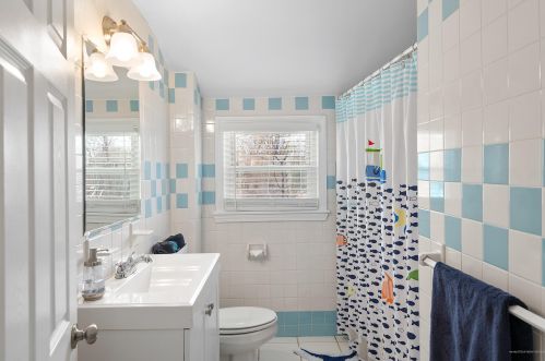 101 Craigie St, Portland ME 04102-2529 exterior