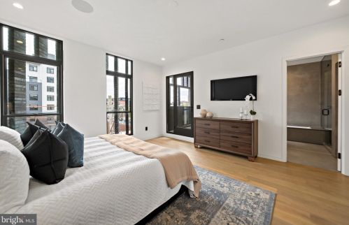 1355 Kater St, Philadelphia PA 19147-1817 exterior