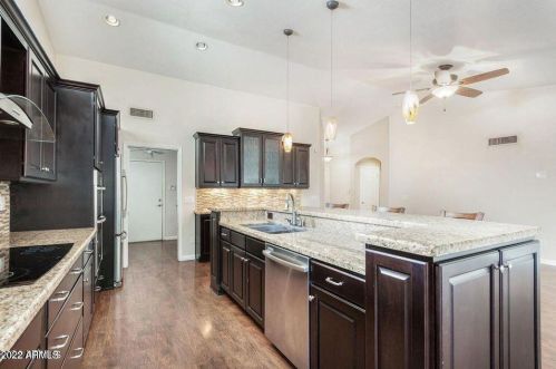 121 Sean Dr, Chandler AZ  85224-8190 exterior