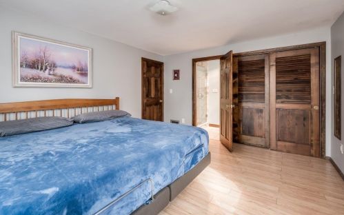 7 Cranbrook Ln, Dover NH 03820-2005 exterior