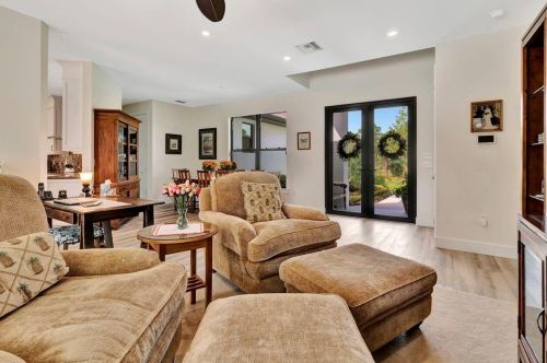 870 8 St, Naples FL 34120-0411 exterior