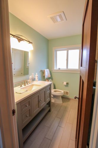 734 Ruddiman Dr, Meskegon MI  49445-2867 exterior