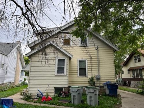 2144 49, Milwaukee WI 53208-1106 exterior