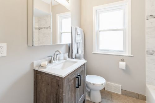 6539 Neva Ave, Chicago IL  60631-1677 exterior