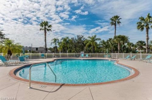 164 Belina Dr, Naples FL 34104-8443 exterior