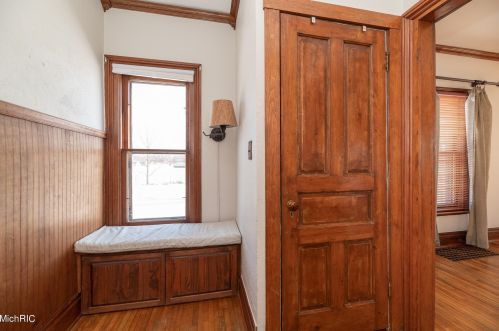 1104 Hoffman St, Three Rivers MI 49093-1017 exterior