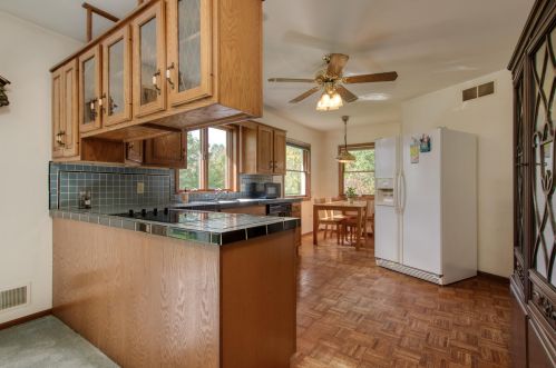 3890 Knapp St, Grand Rapids MI 49525-9602 exterior