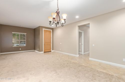 21441 39th Way, Phoenix AZ  85050-4904 exterior