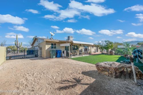 10302 Calle Del Este, Tucson AZ  85748-6845 exterior