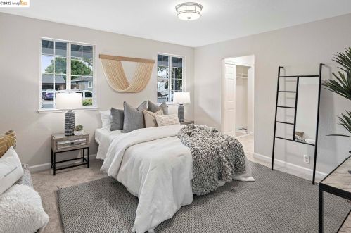 3213 Ida Dr, Concord CA  94519-2136 exterior