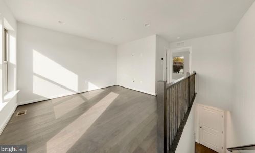 5134 Randolph Rd, Rockville MD 20852-2242 exterior