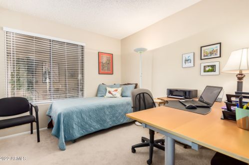 3302 Sunridge Ln, Chandler AZ 85225-1856 exterior