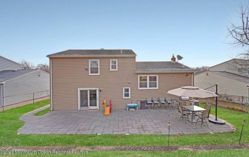 46 Brookside Rd, Edison NJ 08817-4618 exterior