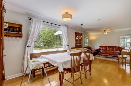 3172 80th St, Milwaukee WI  53219-3501 exterior