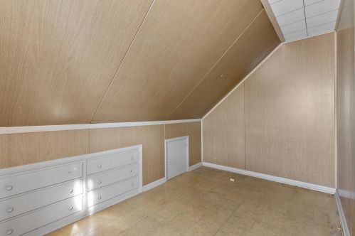 2233 63, Milwaukee WI 53213-1558 exterior