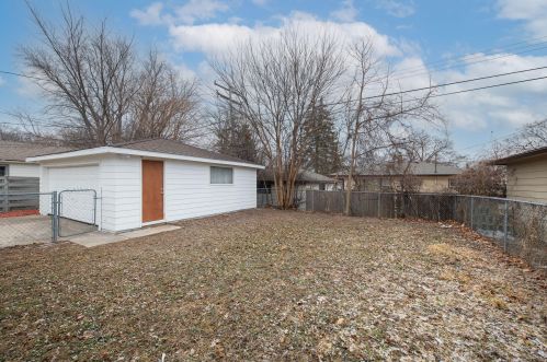 8841 Palmetto Ave, Milwaukee WI  53225-5009 exterior