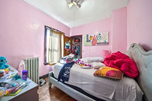 5054 Fletcher St, Chicago IL 60641-5037 exterior