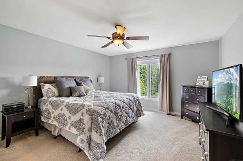 21192 Strawberry Hills Dr, Macomb Township MI 48044-2277 exterior