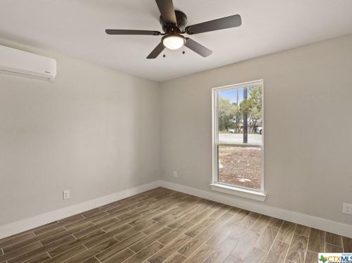 141 Lakeview, Spring Branch TX 78070-5398 exterior