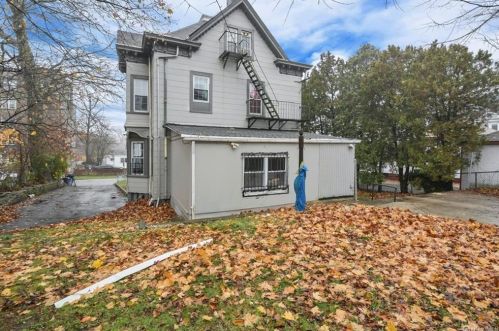 37 Rich Ave, Mount Vernon NY 10550-1511 exterior