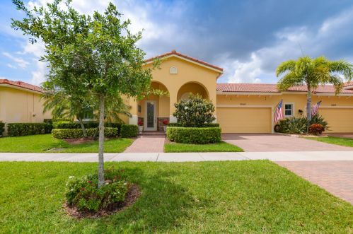 10243 Canossa Way, Fort Pierce, FL 34986-2841