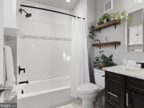 903 Princess St, Alexandria VA  22314-2244 exterior