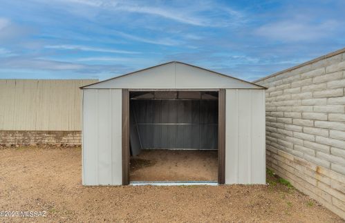 8424 23rd St, Tucson AZ  85710-6502 exterior