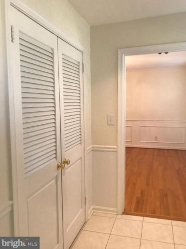 1171 Foxhound Ct, Mc Lean VA  22102-2402 exterior