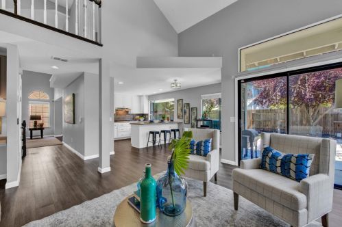 120 Hazelmere Dr, Folsom CA 95630-5522 exterior