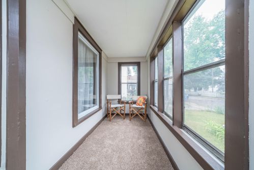 1020 Clinton Ave, Kalamazoo MI 49001-3881 exterior