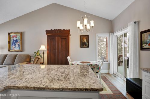 901 Marshall St, Portland MI 48875-1372 exterior