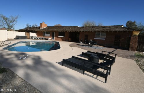 4020 Colter St, Phoenix AZ 85018-1611 exterior