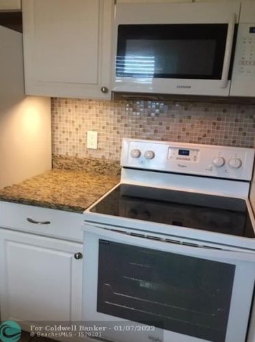 161 Serenata Ct, Fort Pierce, FL 34983-2136