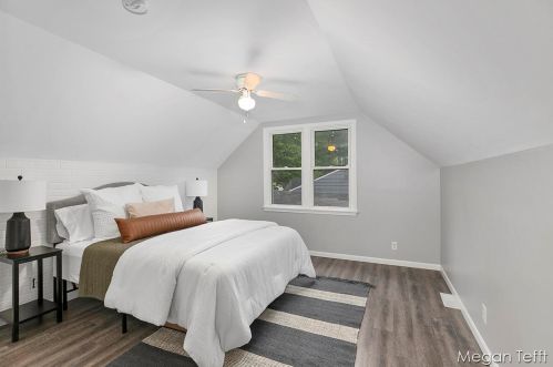 1355 Aberdeen St, Grand Rapids MI 49505-3824 exterior