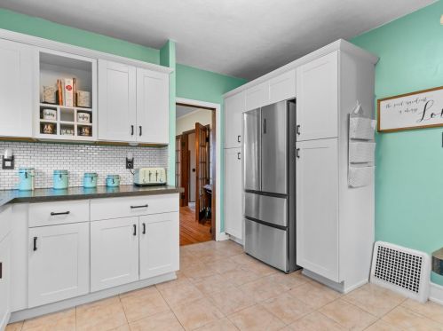 1749 47, Milwaukee WI 53208-1710 exterior