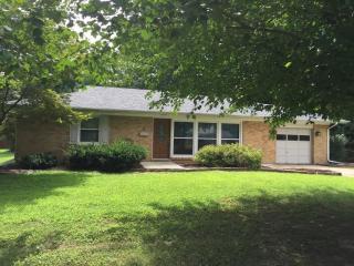 4 Meta Dr, Belleville, IL 62226-4503