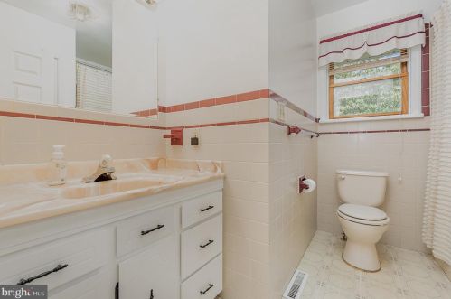 7197 Un Deposit Rd, Hummelstown PA 17036-9213 exterior