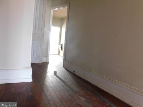 5035 Cedar Ave, Philadelphia PA 19143-1653 exterior