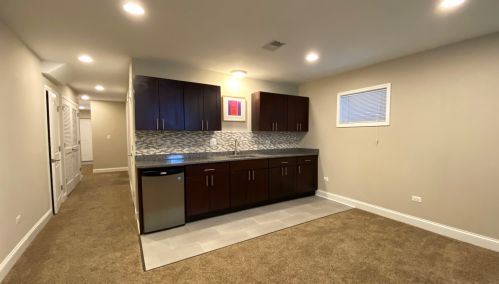 3831 Hermitage Ave, Chicago IL 60640-1127 exterior