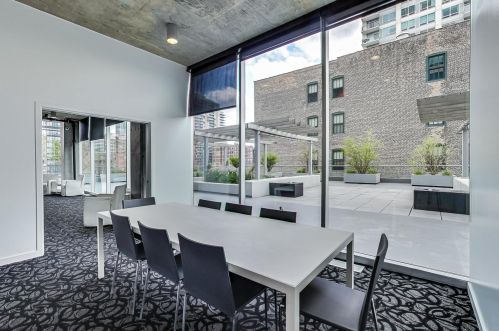 611 Wells St, Chicago IL  60607-4782 exterior