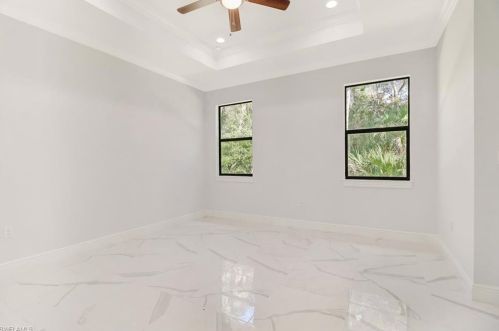 2565 60 Ave, Naples FL 34120-2684 exterior