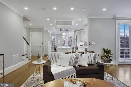 420 3rd St, Washington DC  20003-1930 exterior