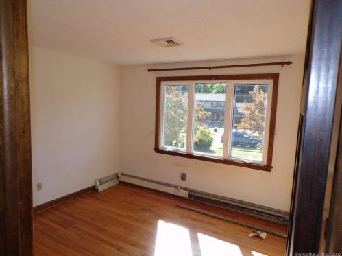 304 Frst St, Hartford CT 06118-2350 exterior