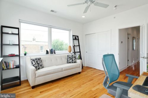 2201 Cumberland St, Philadelphia PA 19125-2203 exterior