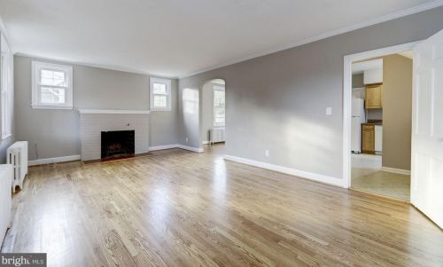 4307 Fessenden St, Washington DC  20016-4032 exterior