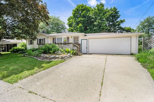 7110 Balfour Dr, Kalamazoo MI  49024-4004 exterior